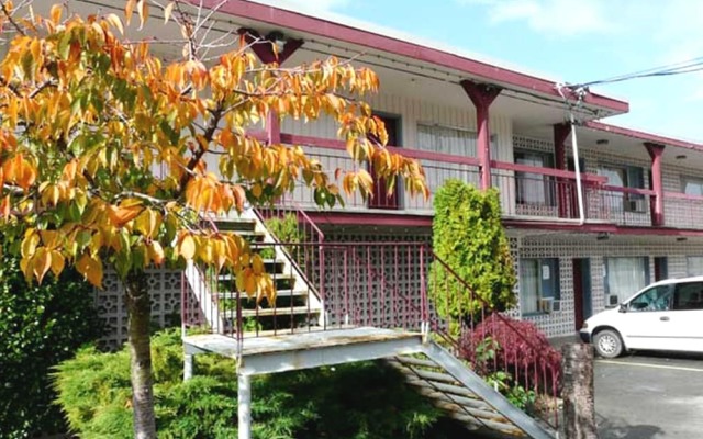 Alberni Inn