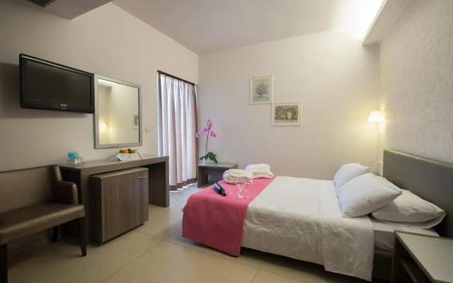 Astron Hotel