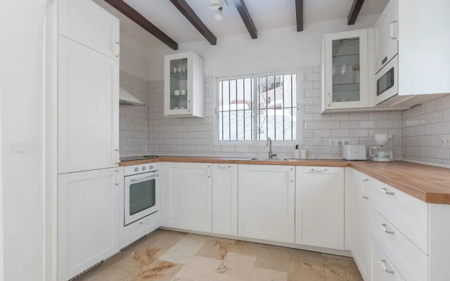 Lovely House With Private Pool in Burriana!