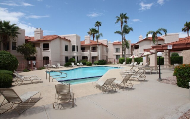 Capri 3 Bedroom Condo by RedAwning