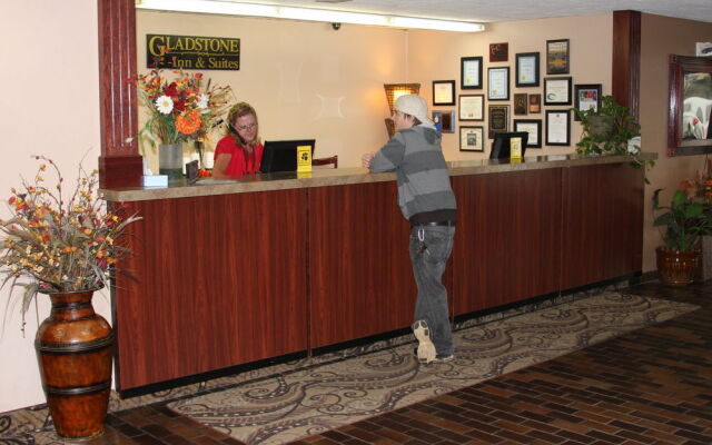 Gladstone Inn & Suites