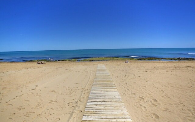 The nearest bungalow to the beach