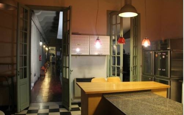 Le Grand Hostel