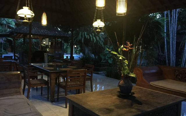 Bumi Ayu Bungalows