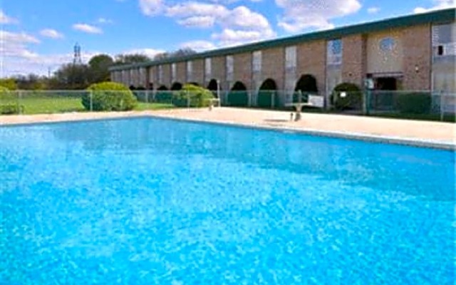 Quality Inn & Suites New Hartford - Utica