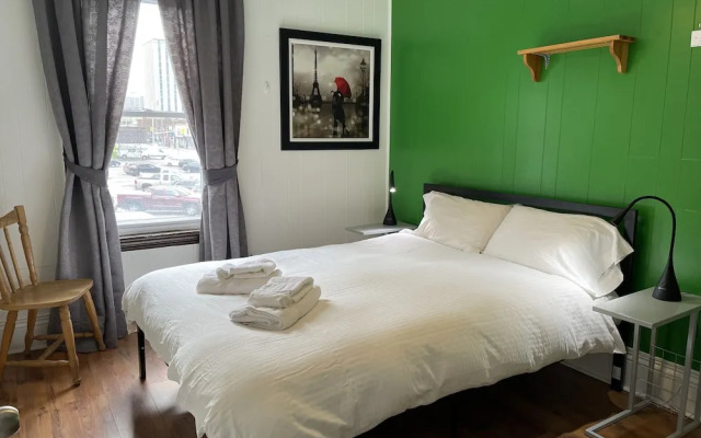 Barefoot Inn