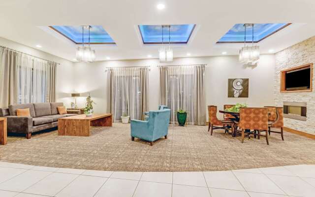 Comfort Suites Murfreesboro Shopping District