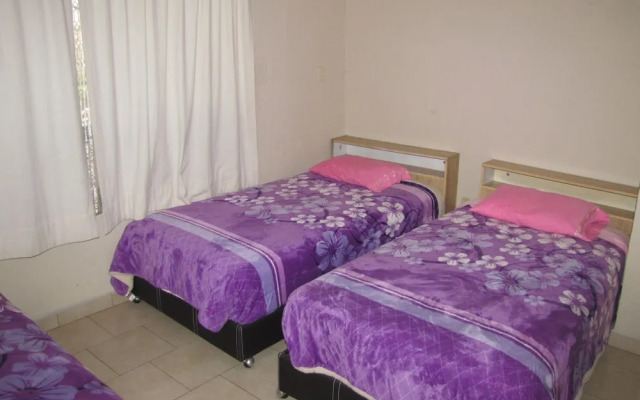 Guest Green - Adults Only - Hostel