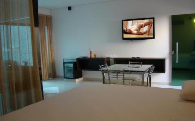 Status Motel Perimetral