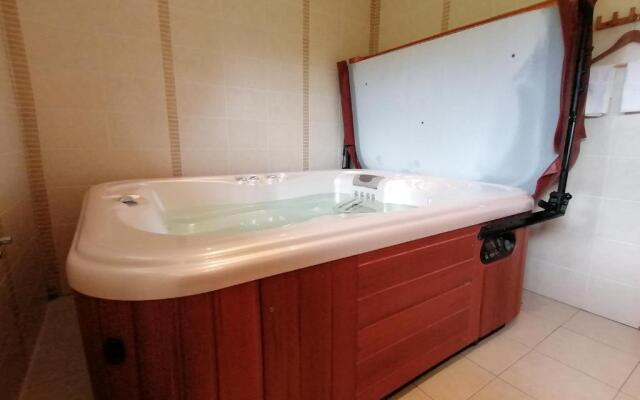 L'Atelier d'Arthur - Gîte chaleureux avec jacuzzi.