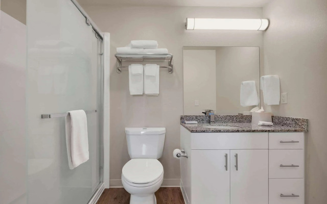 WaterWalk Extended Stay by Wyndham Charlotte - Arrowood