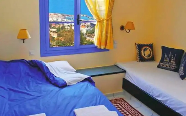 "peaceful And Very Relaxing Suite Near Crete Sea View, Shared Pool, air Condition"