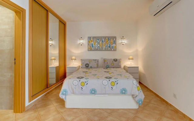 Elizabet Modern Apartment in the Heart of the Ci