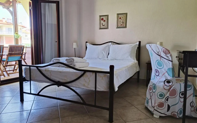 Voula Kourbeti Apartments
