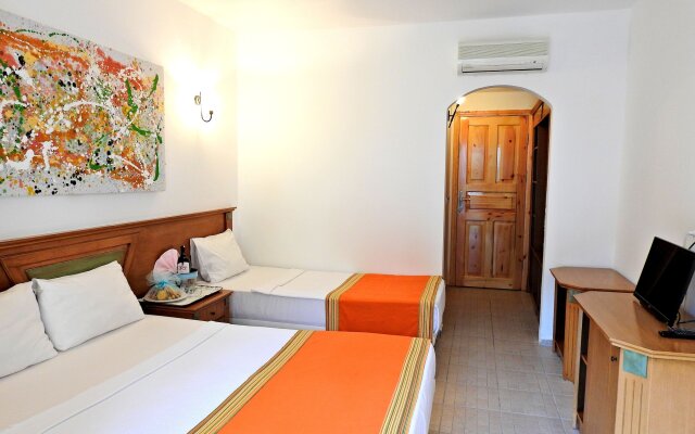 Tiana Beach Resort - All Inclusive