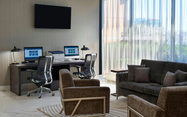 Four Points by Sheraton Toronto Airport
