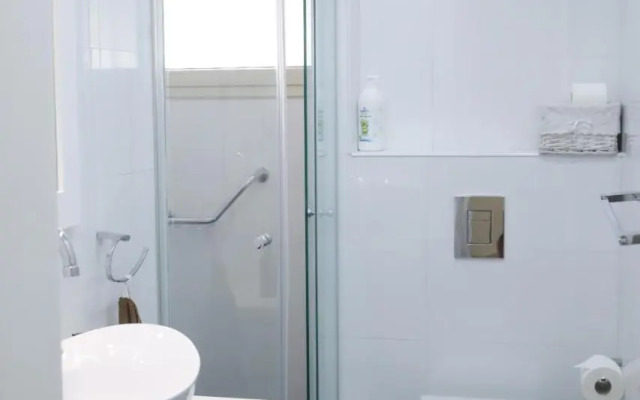 Dizengoff - Lovely family apartment 3 rooms.