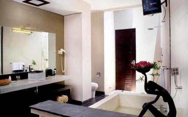 The Replica Suite