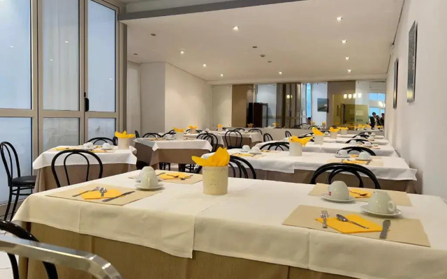 Hotel Myriam