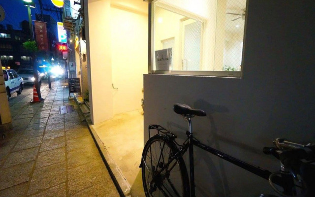 Casa Blanca Guesthouse - Hostel