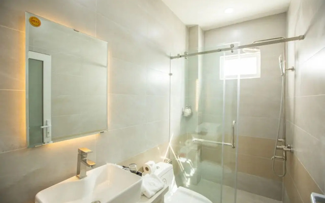 Hera Hotel