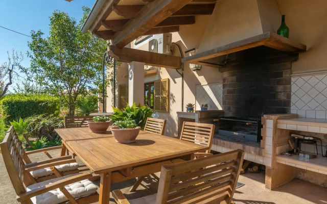 Can Pilos in Inca With 3 Bedrooms and 2 Bathrooms