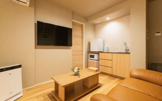 GRAND BASE Hakatamon