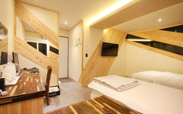 Busan Suyeong Oops Hotel