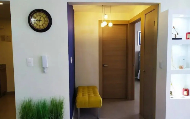 Luxury Condo 1 Br Pool Excellent Location