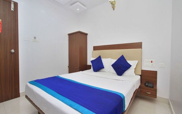 OYO 12153 Hotel B S International