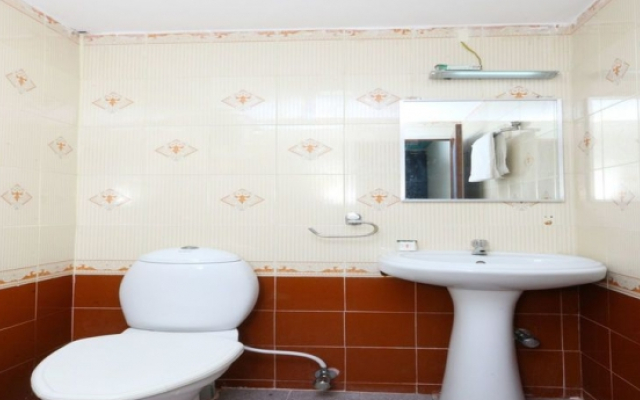 Oyo 13297 Neha Residency