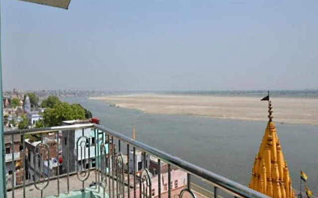 P G On Ganges