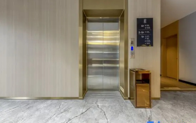 Elong R.YUN Hotel (Wulanchabu Fengzhen Railway Station)