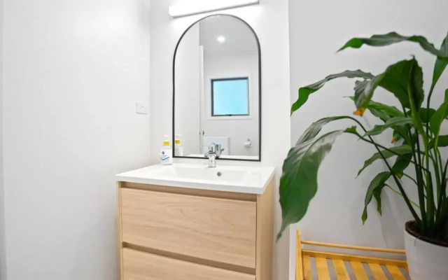 Coastal Breeze - Waihi Holiday Home