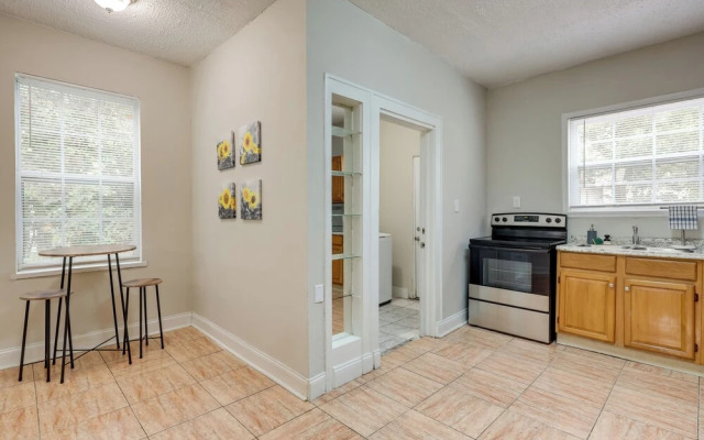 Jacksonville Vacation Rental ~ 7 Mi to Downtown!