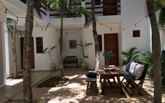 Standard Rooms by GuruHotel