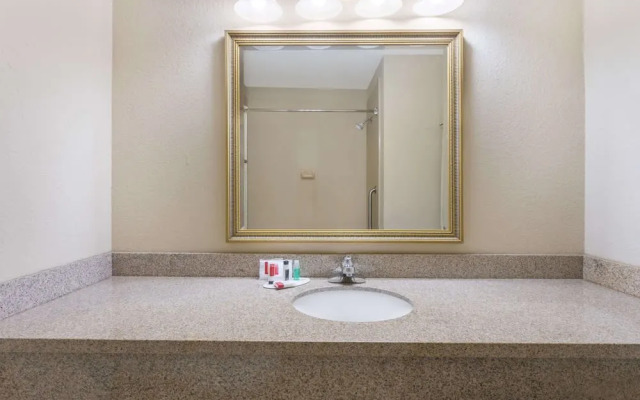 Days Inn North Mobile