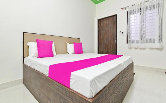 Hotel Raj Inn by OYO Rooms