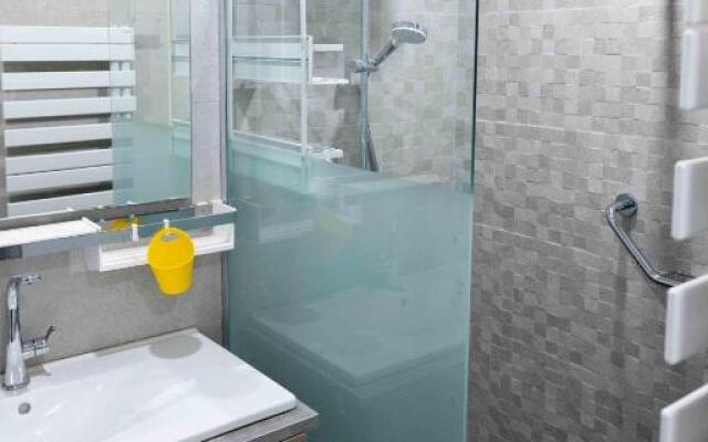 55 M²/ Chez Lorette/ 250m Lake/ Private Parking