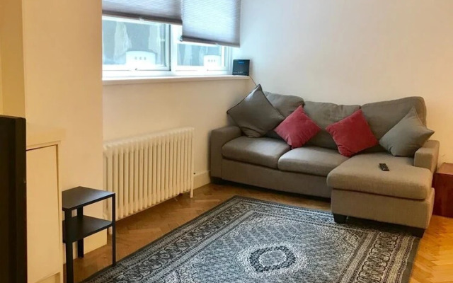 Clarendon Place Apartment