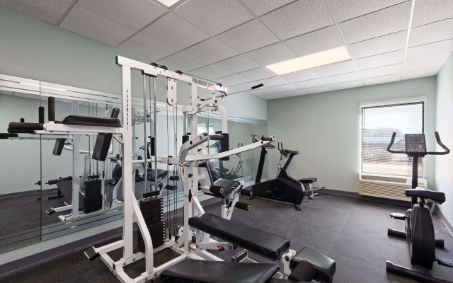 Baymont by Wyndham Creedmoor