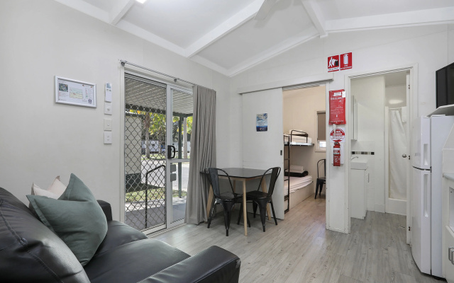 Reflections Coffs Harbour - Holiday Park – Guest Rooms – Coffs Harbour