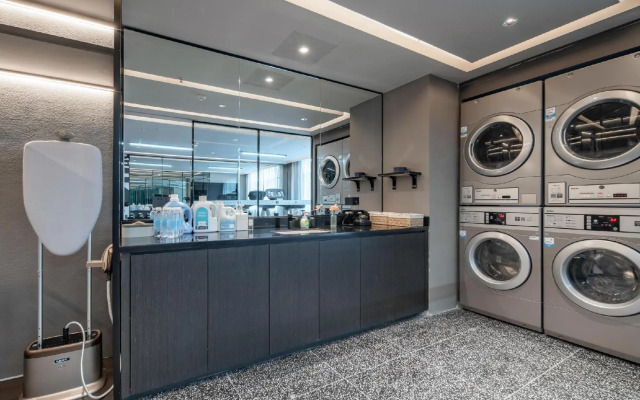 Atour Hotel Jiaojiang Taizhou