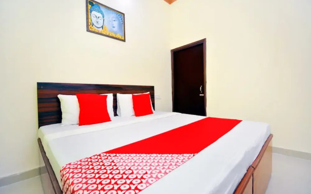 OYO 43320 Mannat Guest House