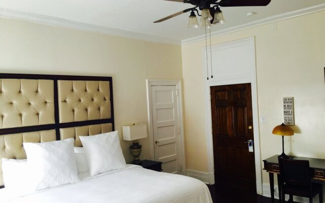 NOLA Grand Canal Hotel
