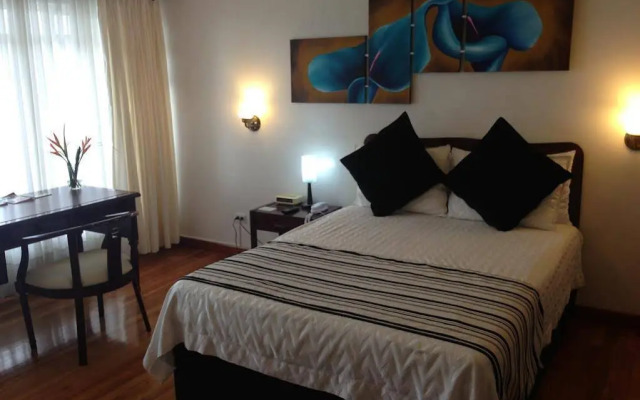 Regines Hotel