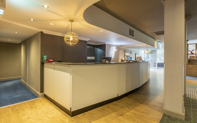 Holiday Inn Basildon by IHG - Image 2