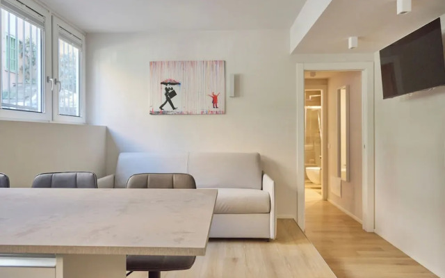 Milan Retreats City life