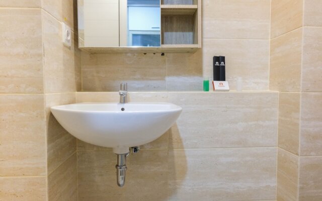 New Studio Springwood Apartment