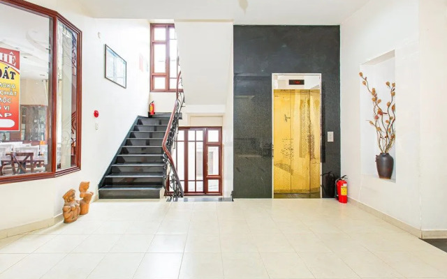 Oyo 508 Hung Phong Hotel